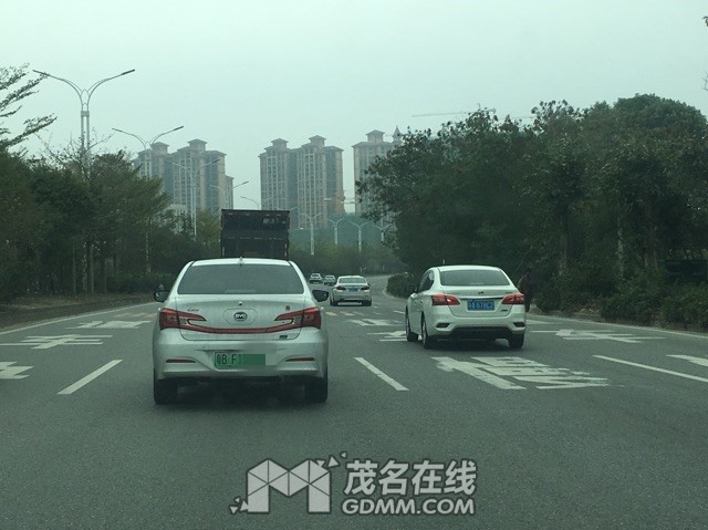 142035err0upqcsut2j5wc_.jpg