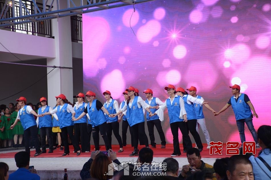204622hkp6k8qr8r7w9d8q.jpg