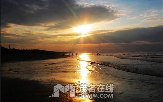 f3bc092e_w560_h350_c1_t0.jpg