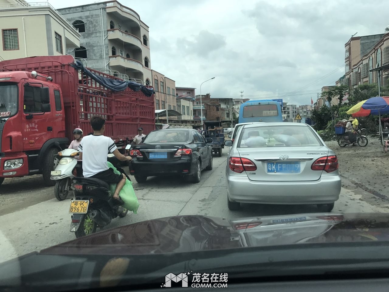 230655l93nzjn7lboa64a0.jpg-06_.jpg