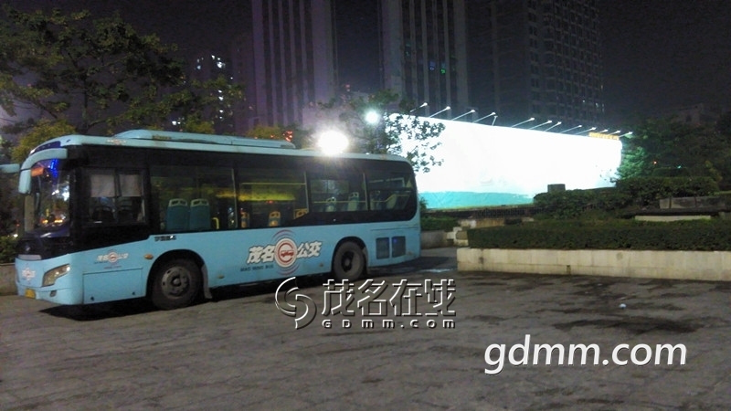 231506e8blnii8jzihnlng.jpg