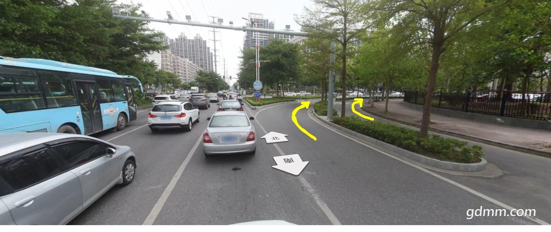 茂名油城路西粤路十字路口 茂名油城路西粤路十字路口