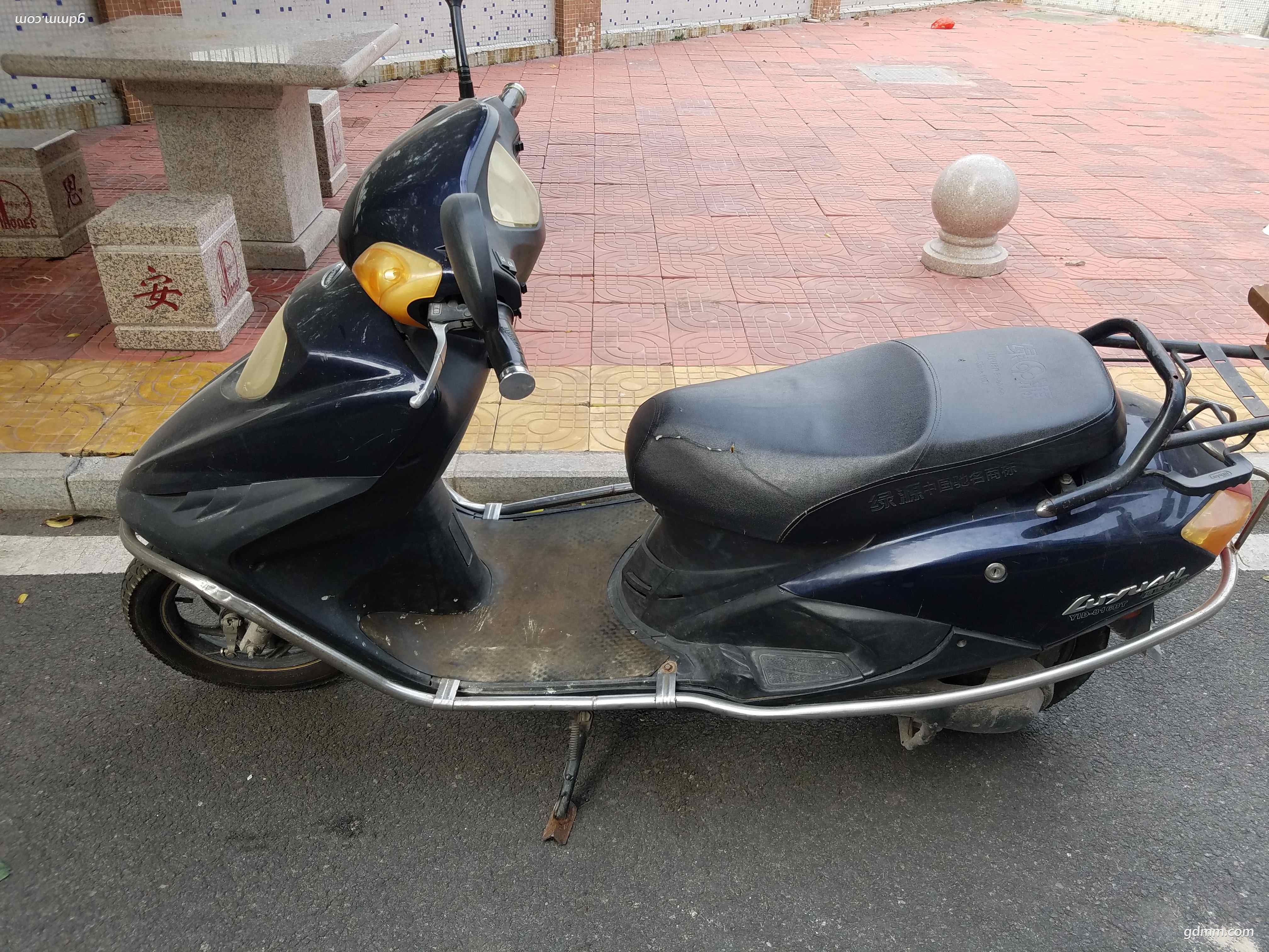 出售闲置二手绿源电动车,公主款 二手电摩,女装电动