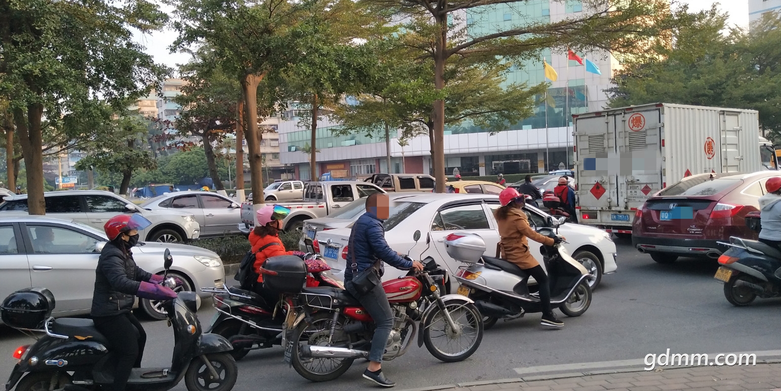 174858swknsjbtkpwi7jsg_meitu_1.jpg