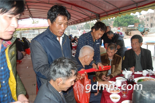 130452p66c9fmp7c9ma2r7.jpg