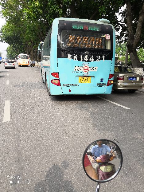 1537580574948_.jpg