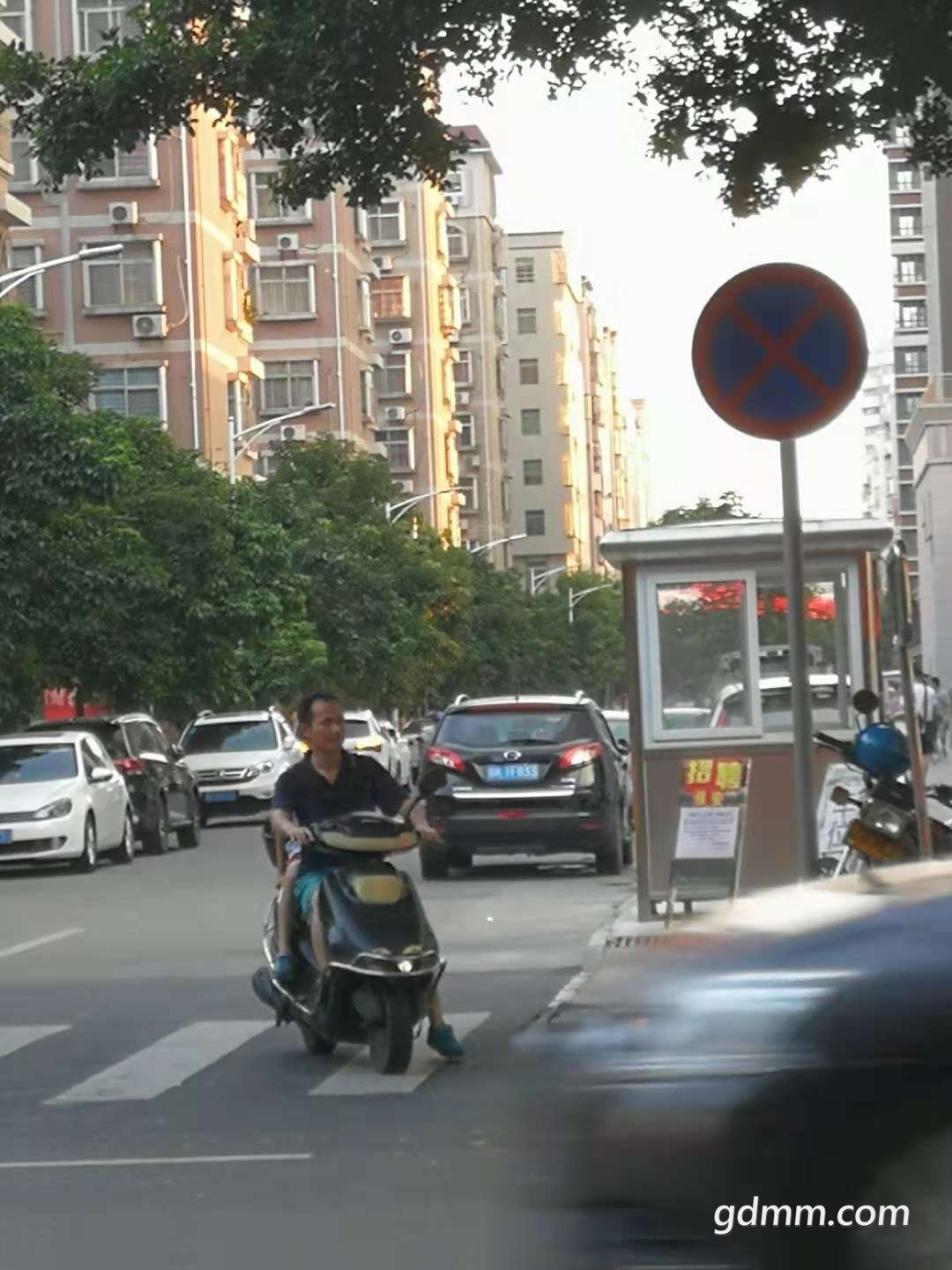 ž·