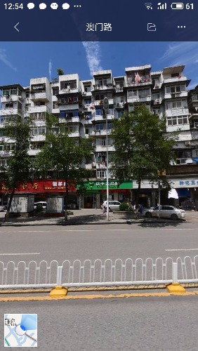 S81106-12540949.jpg