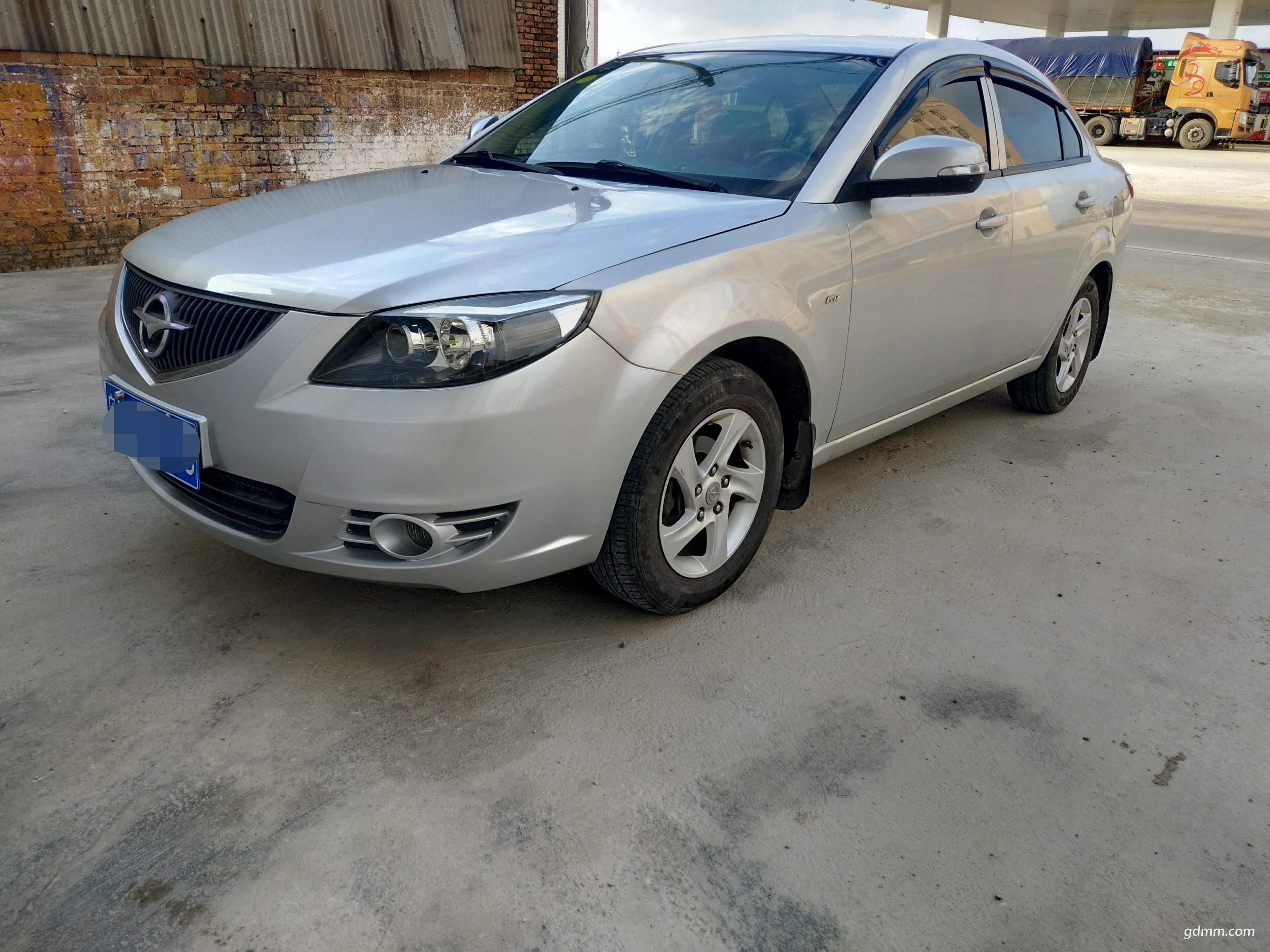 11款海马福美来16豪华型