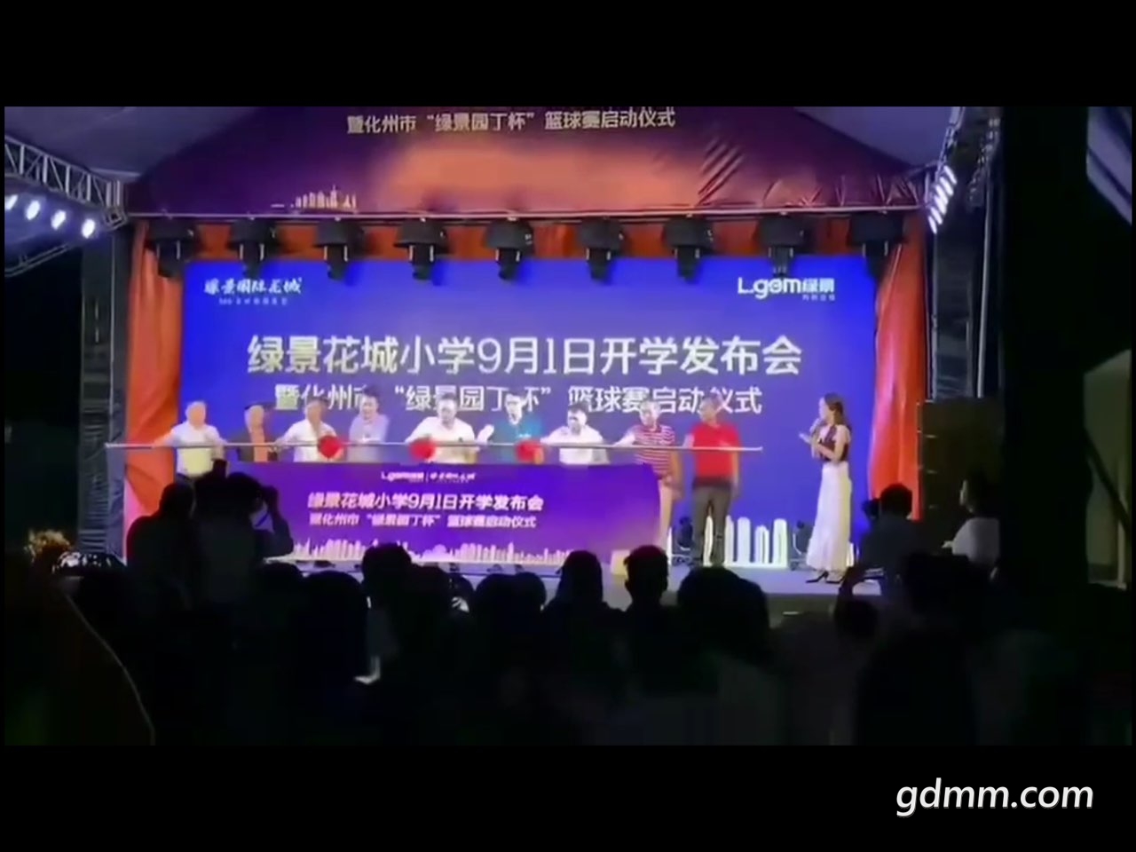 2019041232823841555078416769487.jpg