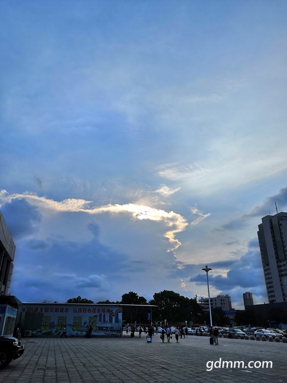 2019052432809141558703025408838.jpg