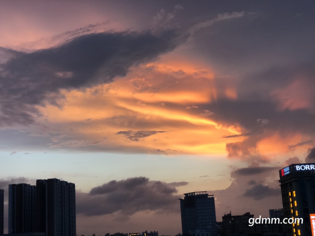2019052432809141558703025479415.jpg