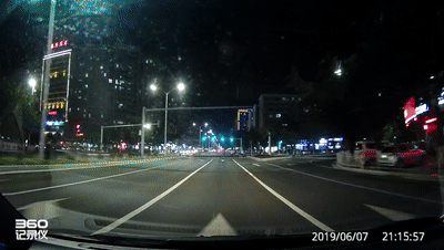 201906072115_062539aa11[00_00_00--00_00_20].gif