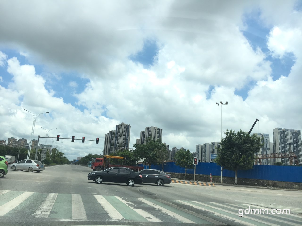 2019062032366051561018766876841.jpg