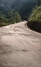 87417c60ly1fhn4aw9nojg203x06gqv5.gif