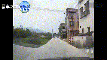 2019080832685651565247336589146.gif
