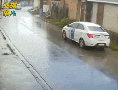 2019081332685651565660426936336.gif