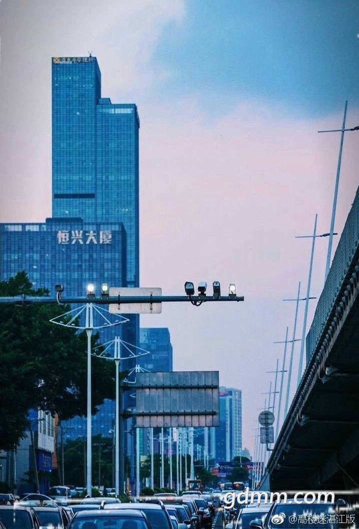 2019083032919091567171908175864.jpg