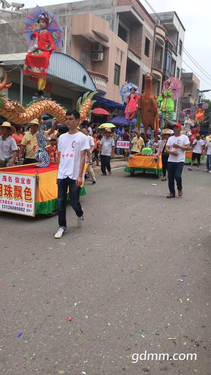 2019091332793181568344684858831.jpg