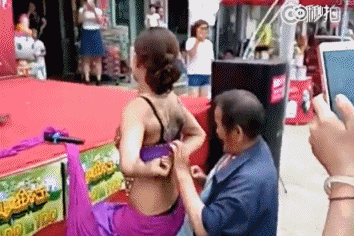 2019092132685651569019808275445.gif