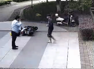 15736922538933.gif