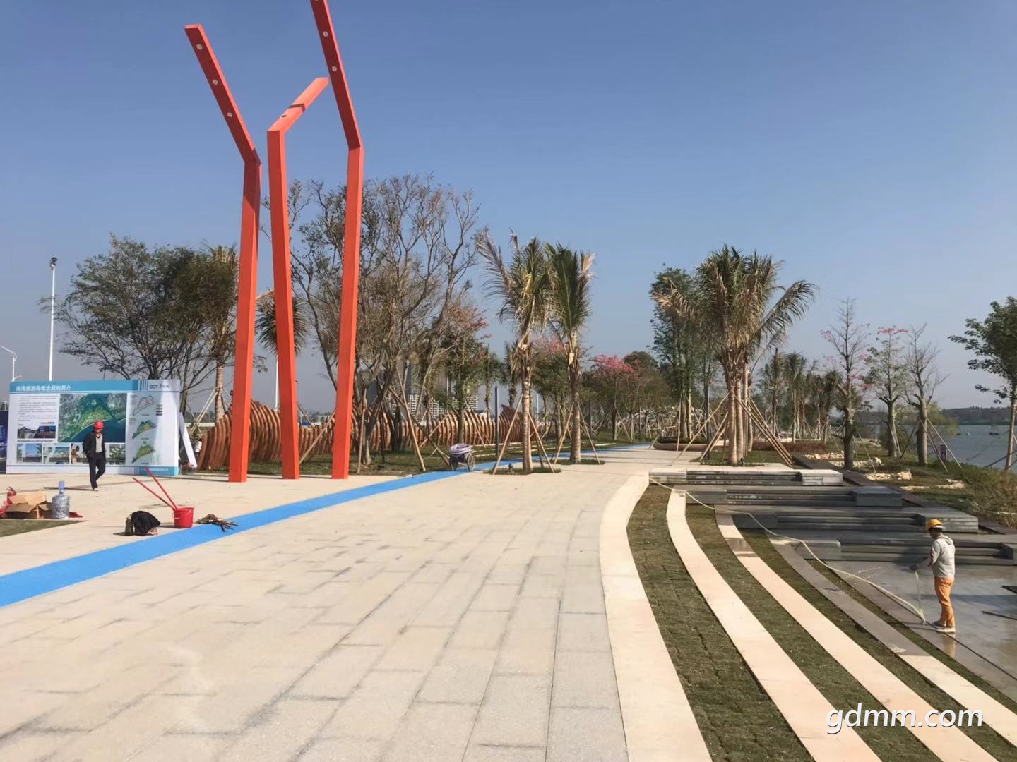 473299293.jpg
