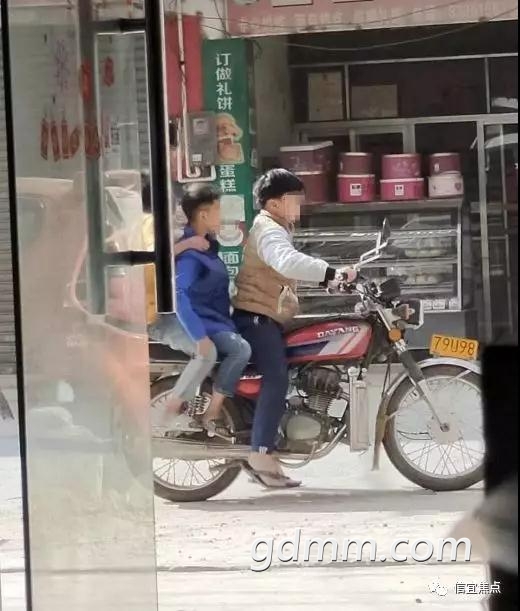 1.jpg