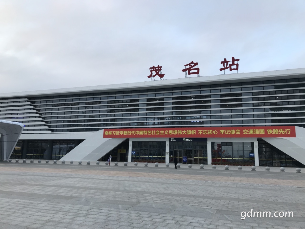 Fved-uL2SGD2ncjdur7N_qmOcp1R.jpg