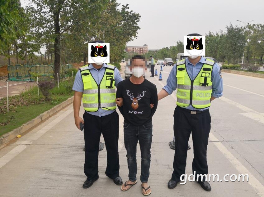 02.jpg