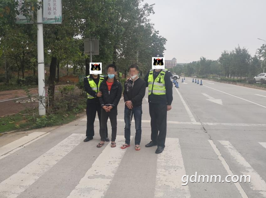 03.jpg
