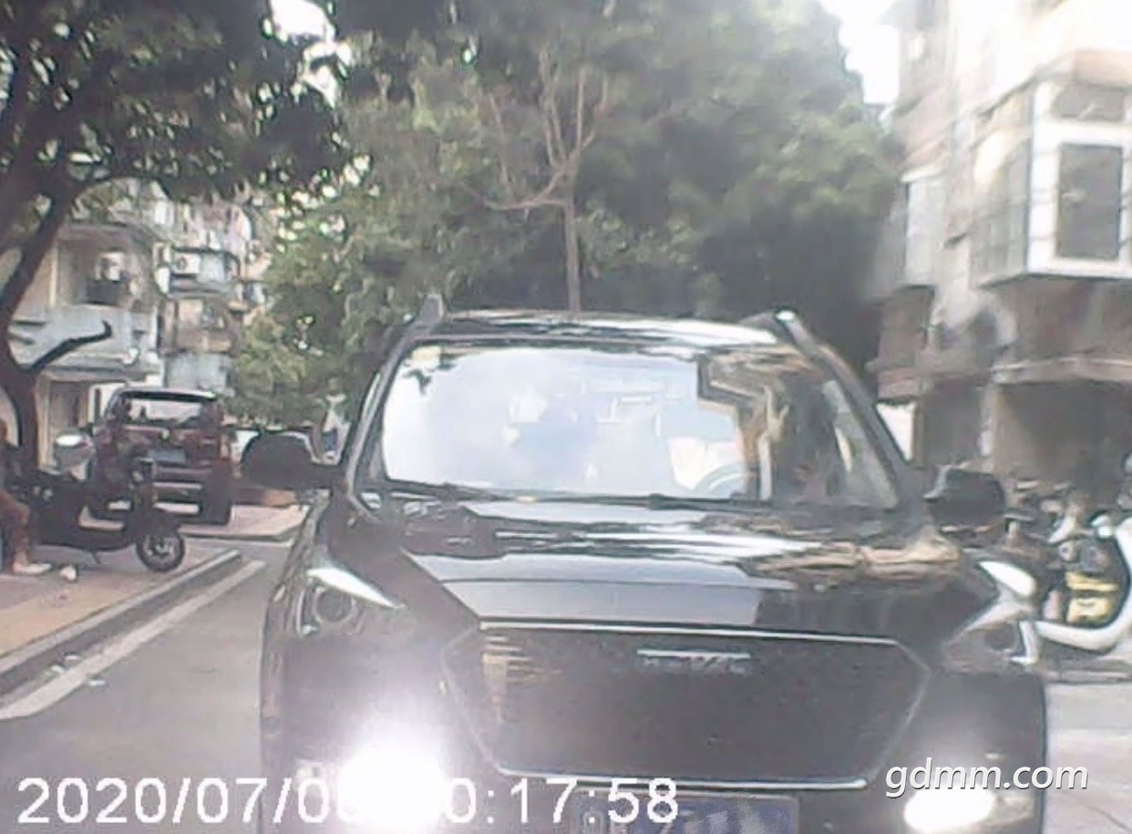 210836ziz1g1474x81guu1_.jpg