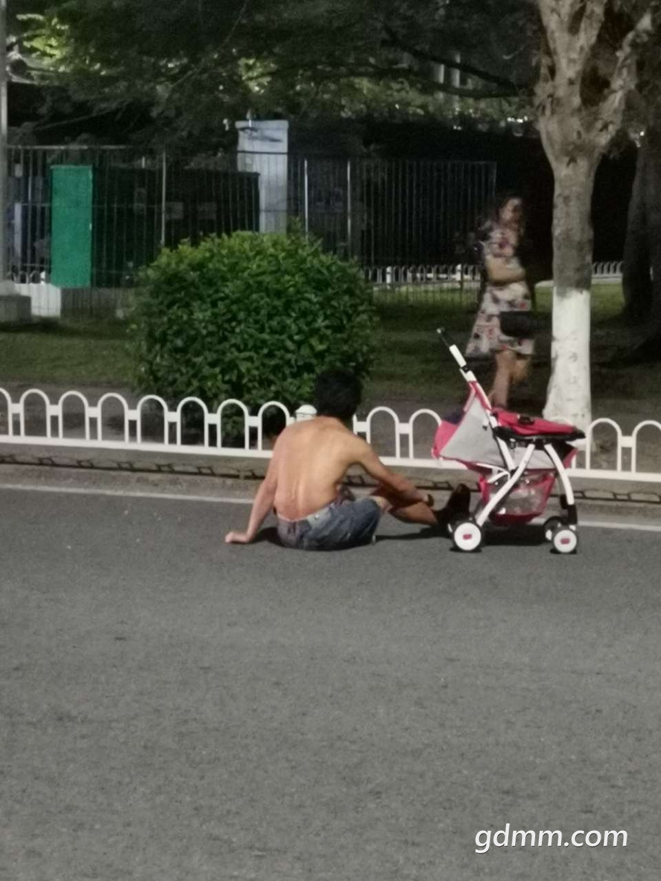 front2_FnzLlsthT2zi1_YxbDacAXjlHF1b.jpg