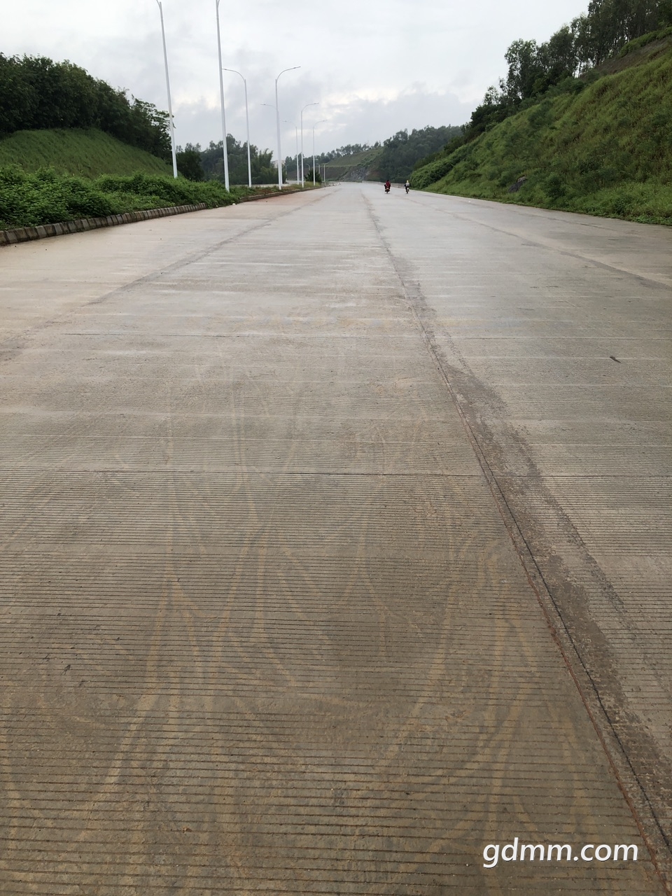 front1_0_Fm4a8BcnOiovbfKf4GcWx92uHegI.jpg