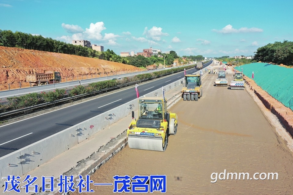 4cebfbc1090ab2defbdcecaf9ed29b70.jpg