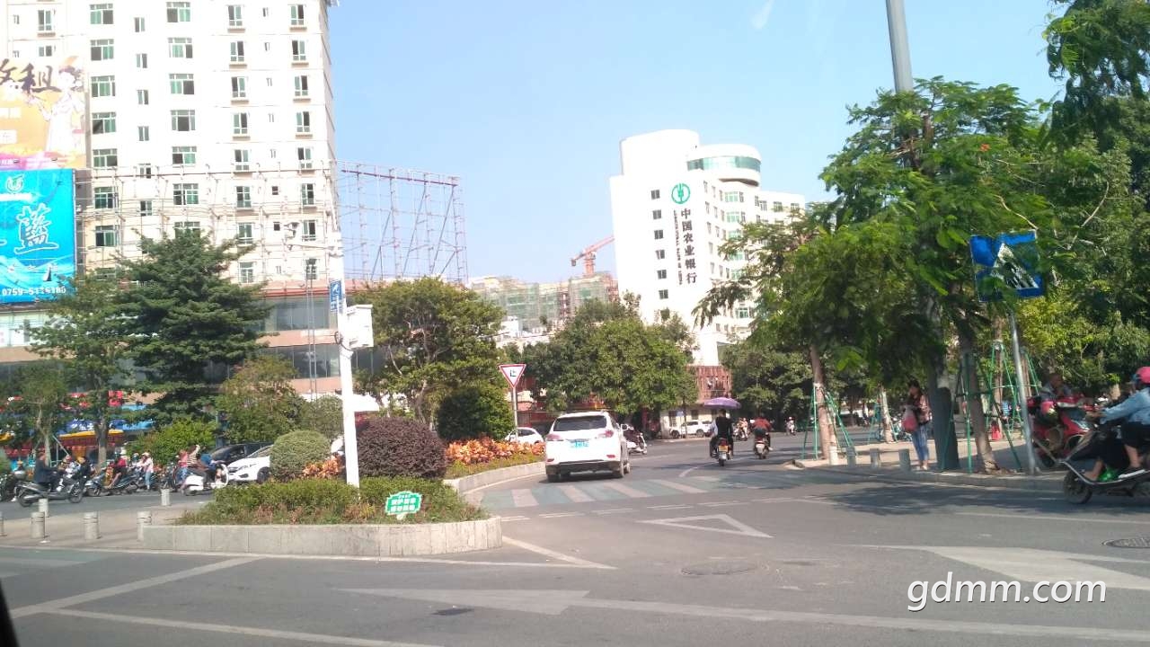 front2_0_FtO0jfm25Y4fi3NKc4izUN1V3H33.1606567189.jpg