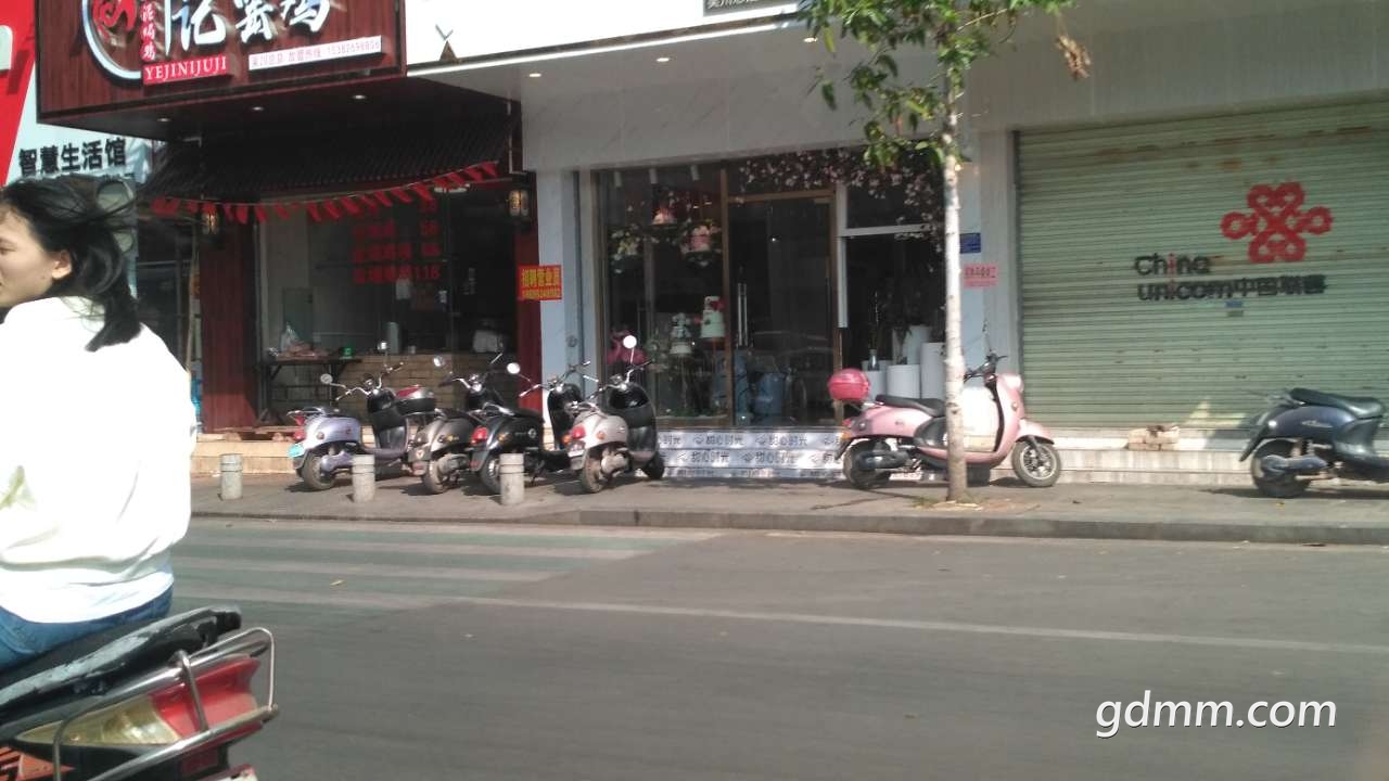 front2_0_Fv6Eiz0cfn_ZH_Xixd0wBnlyQgUL.1606567527.jpg