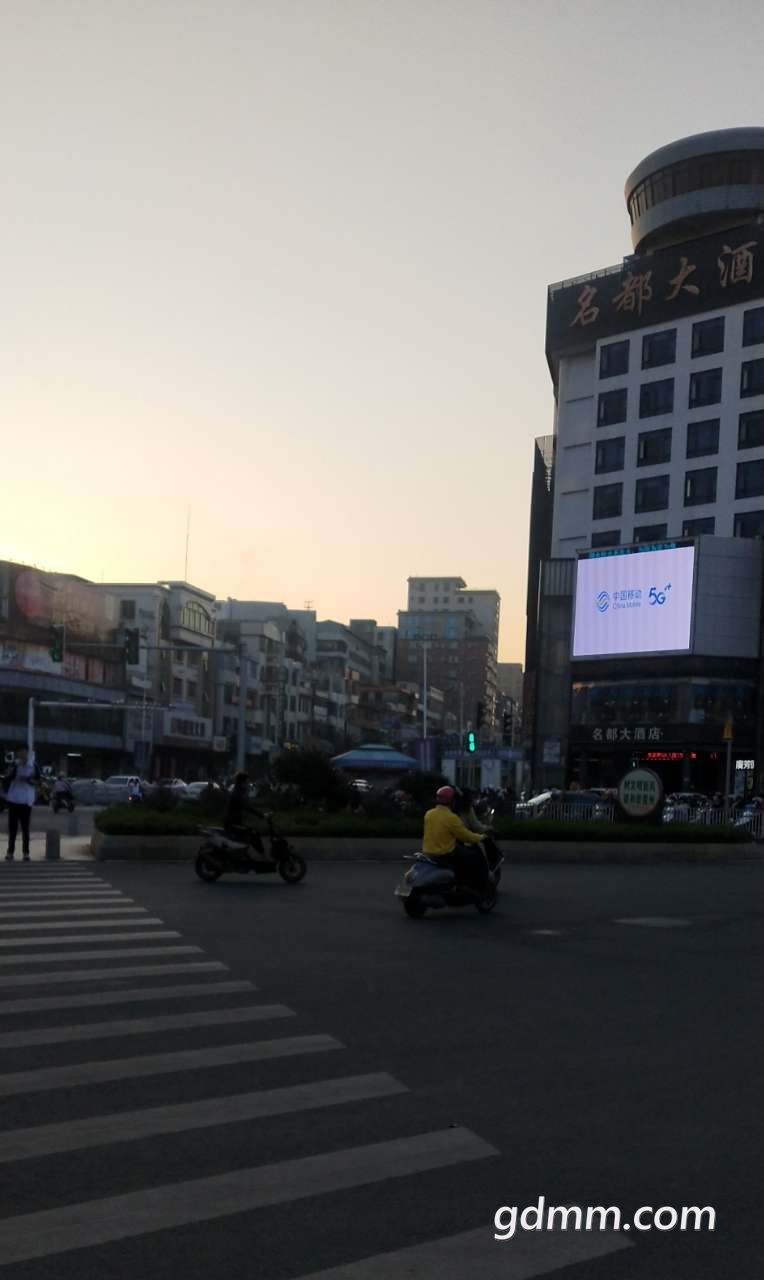 front2_0_FkMX12V6vF1zMHfl8hYGn8Q6zDbh.1607313074.jpg