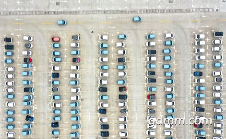 003717xzt4xvrtt033v604.png