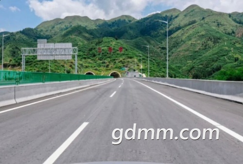 定了雲茂高速下週正式通車最美公路最長隧道最壯觀互通搶先看