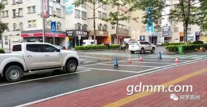 110832c56t0kta668a1i40.jpeg