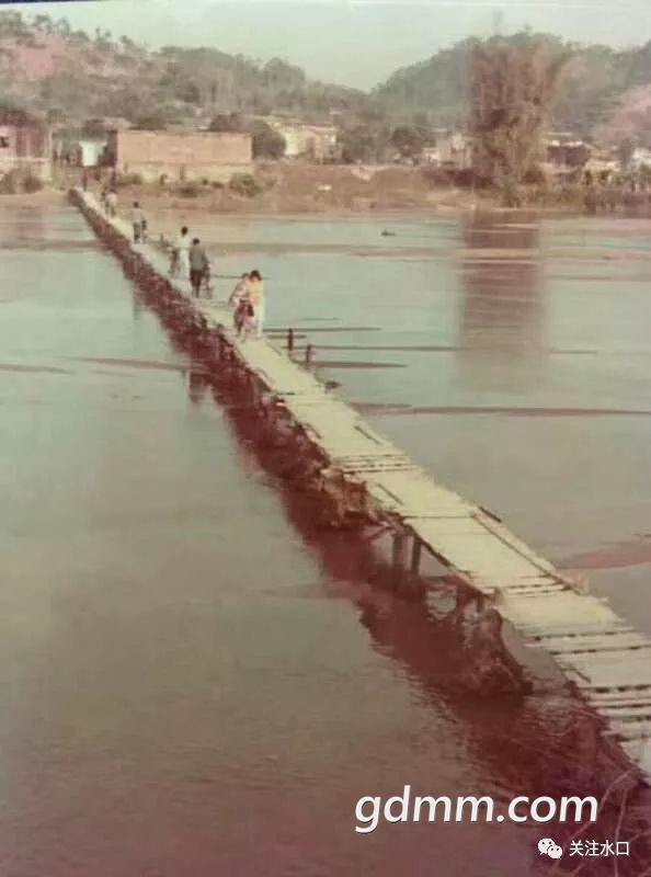 1990꣬ˮ