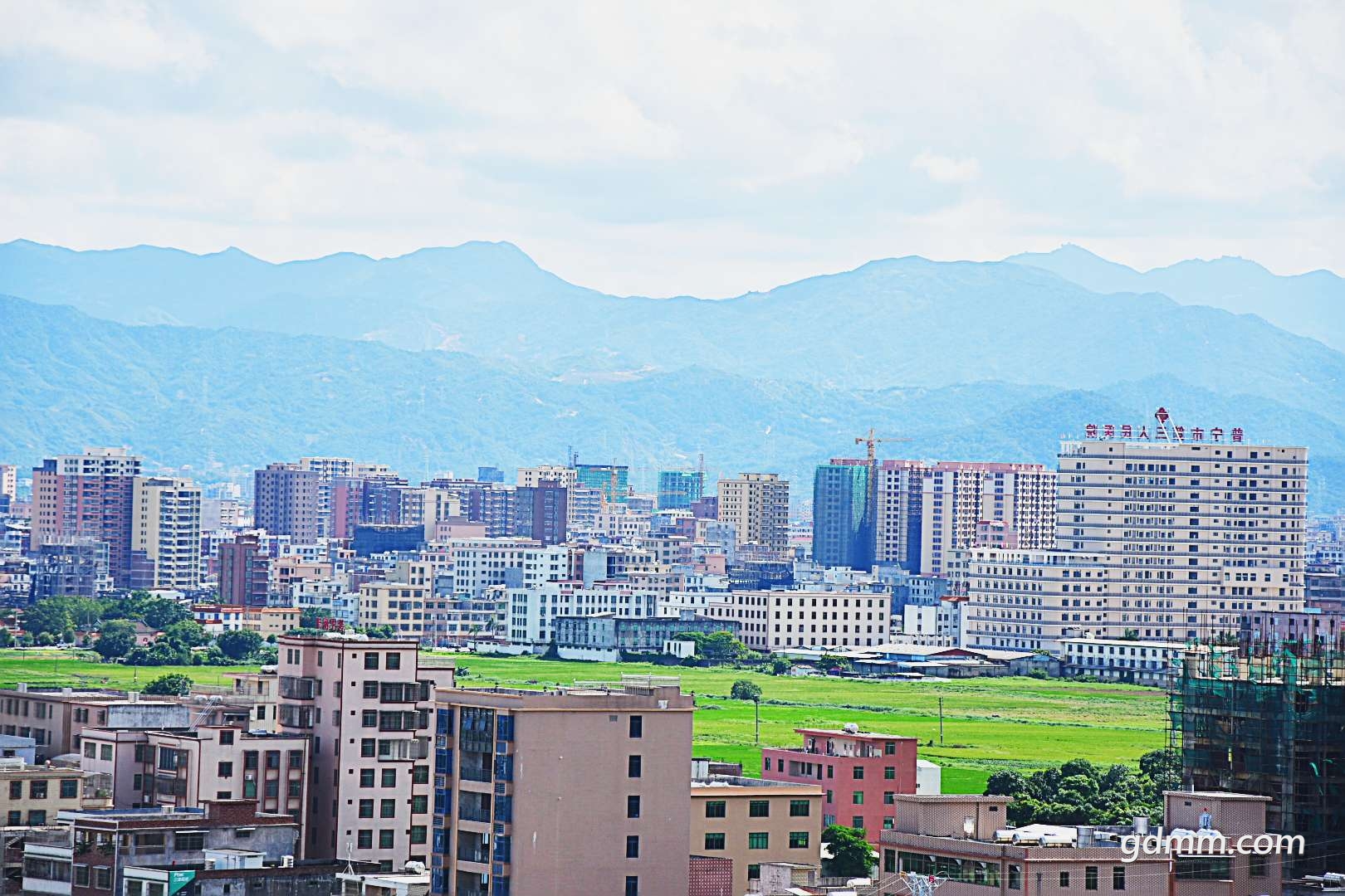 front2_0_FmGJmk35hyxbqiU21Irj0-6jgmHx.1631681126.jpg