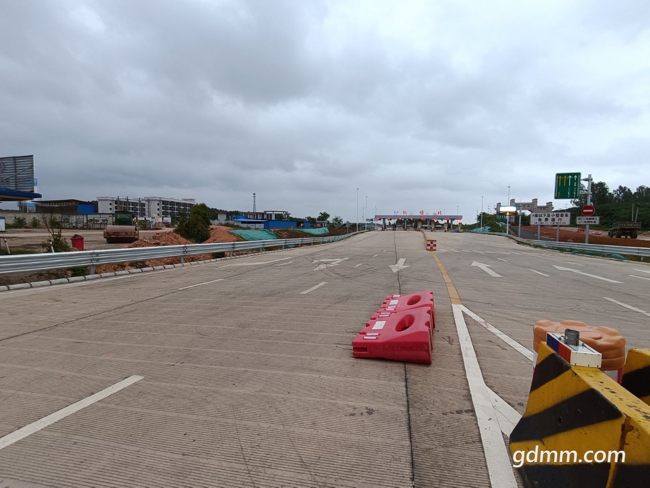 20220418103713front2_0_1590349_FmQ7LOIJo1qqegA6Xqg5OPV79car.jpg