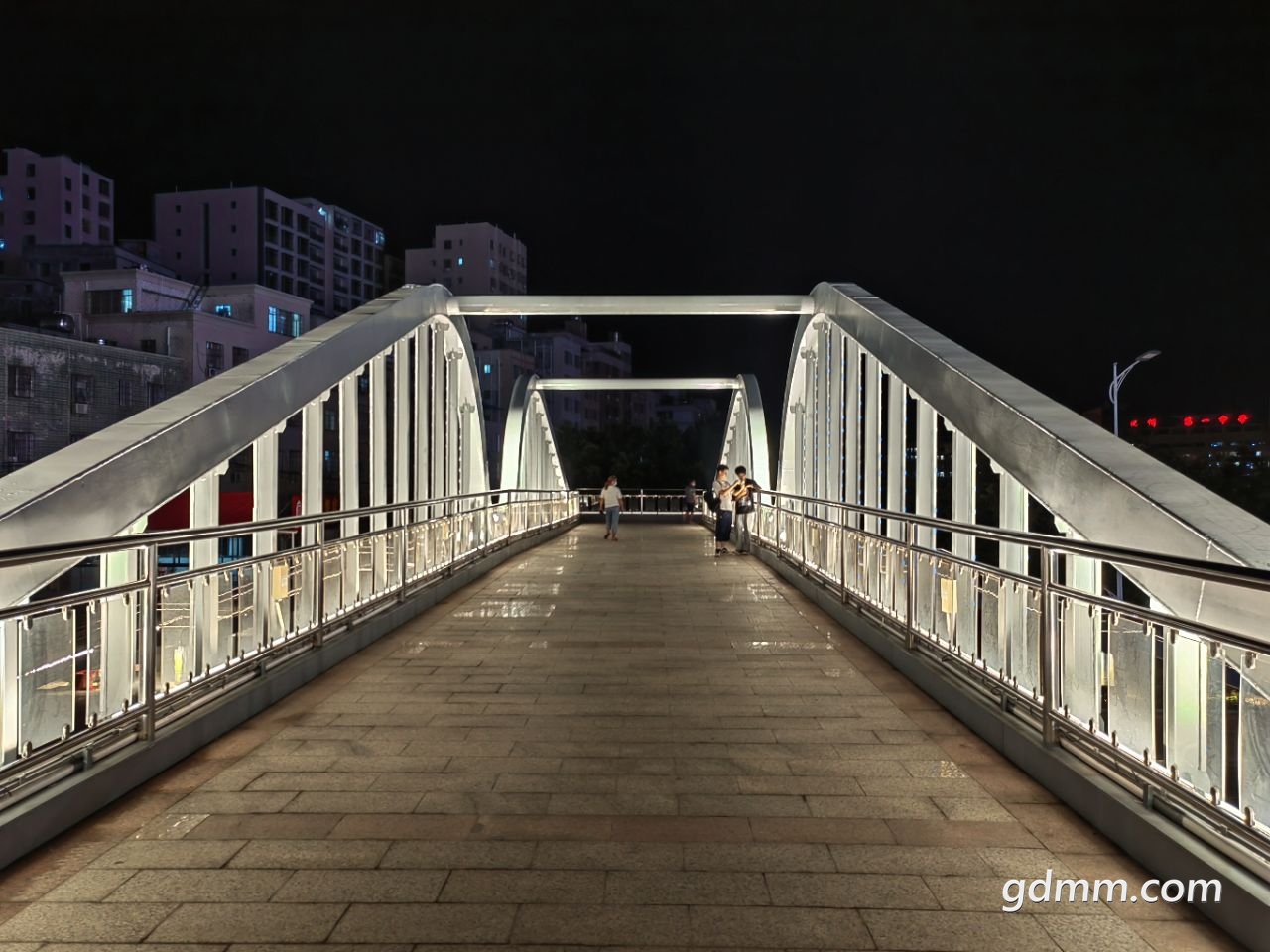 20221006221836front2_0_3276746_Fp6OYapTjOMAqVg-2KyVIxwpZysA.jpg