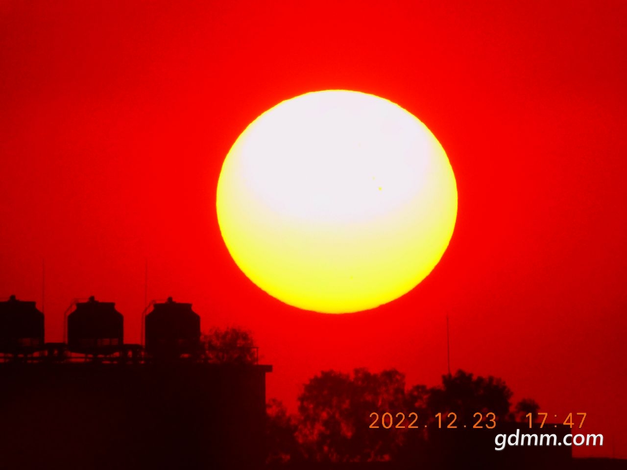 20221223193513front2_0_3377019_FmoHgJdiz8y2ZnSfBgIHoFZiD2MR.jpg