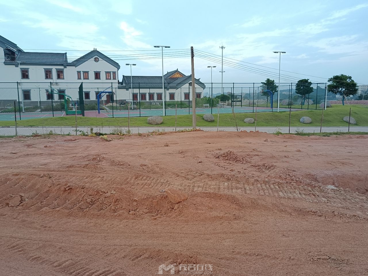20230715230415front2_0_1590349_FuTmcfIF7ji-BSz08g4Mau1240n5.jpg