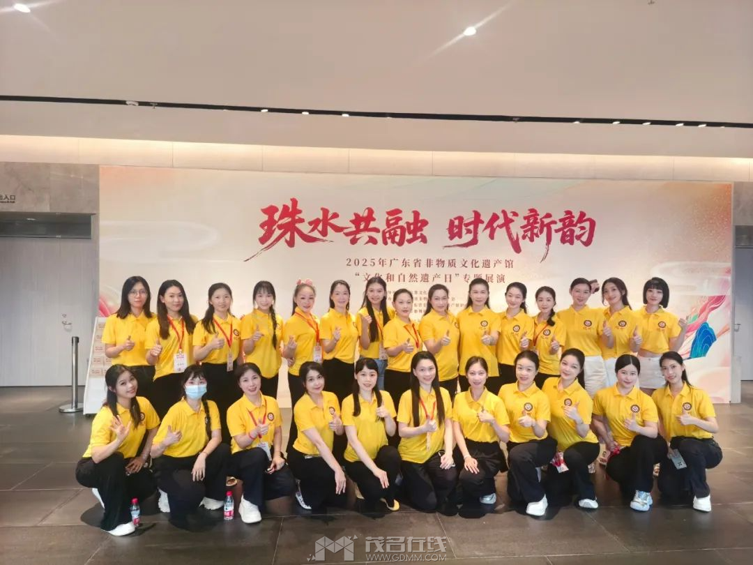 1496354 (2).png