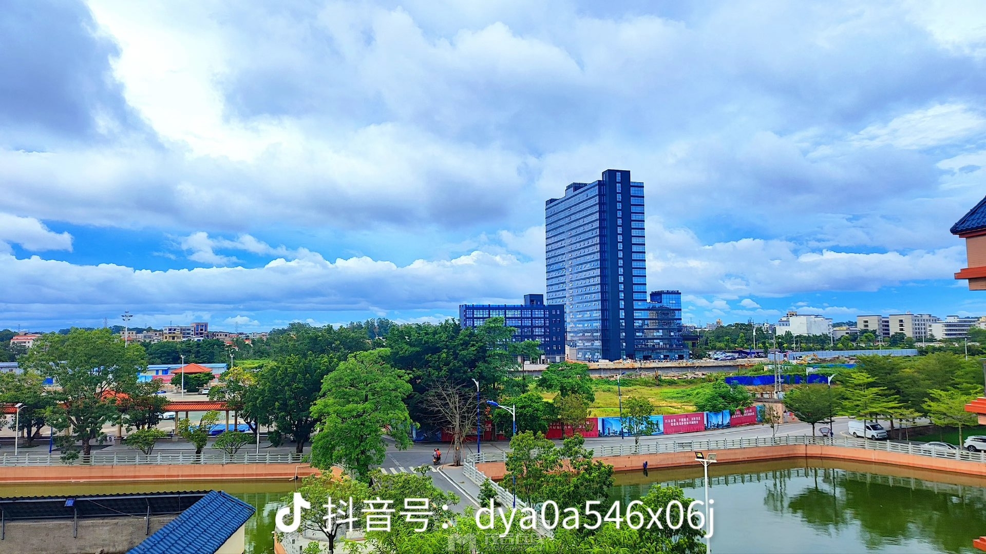 20250909000945front1_0_3381721_FgU__jug0kjUlSf4gcKahdSEKaJU.jpg