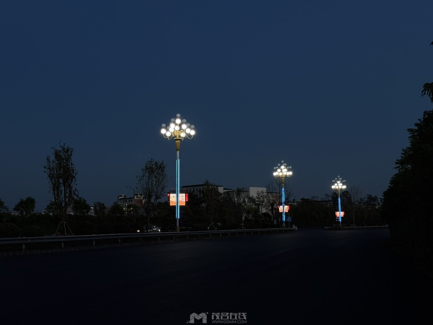 20251018045909front1_0_3275880_Fl-ZboIen3sOVXm7MBn7dY0anrnr.jpg
