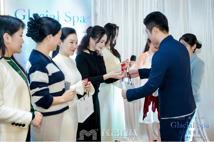 ѩ������Sherney�ɹ��ٰ��ѩGlacial Spa�»�������670.png